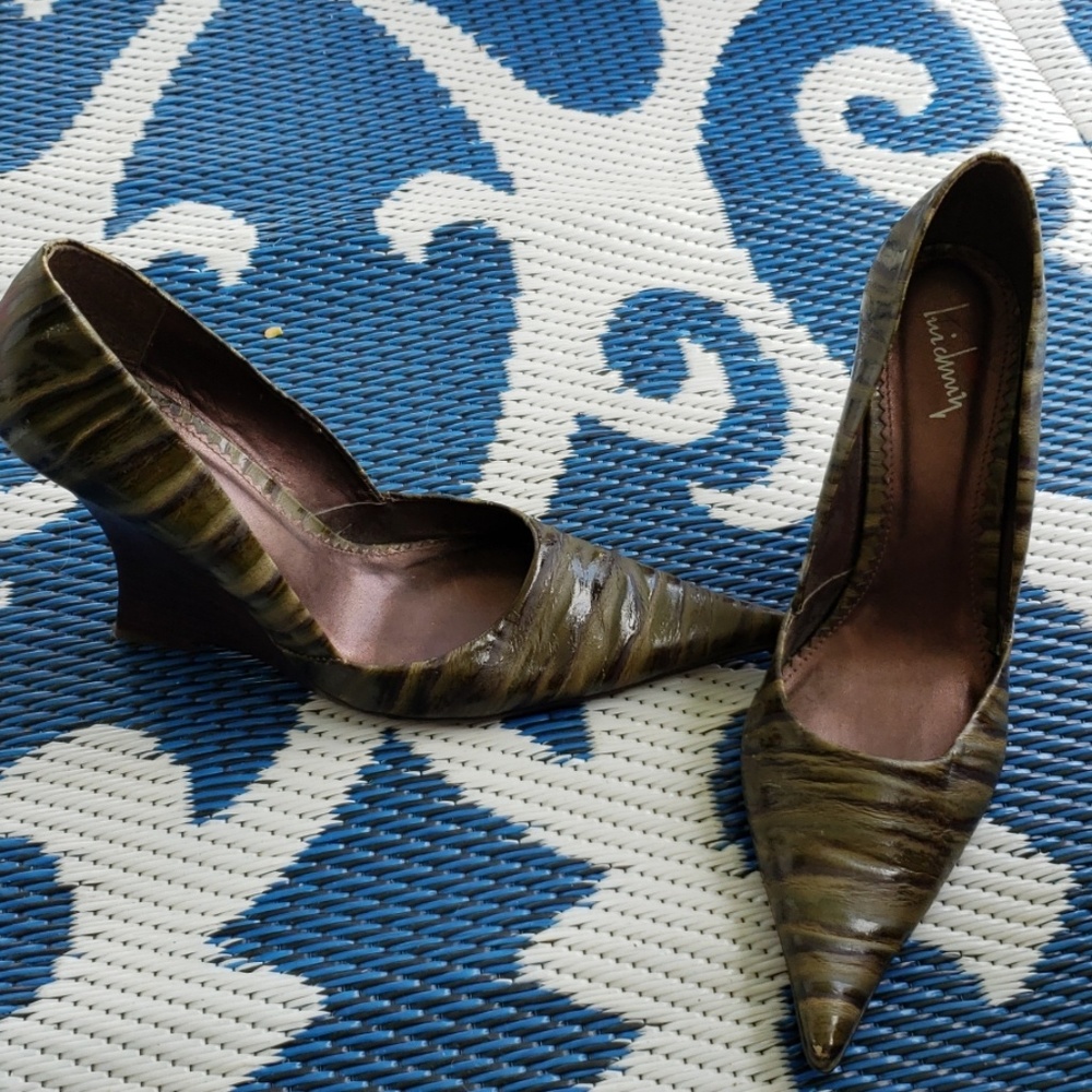 Luichiny wedges